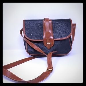 Dooney and bourke black Leather Purse